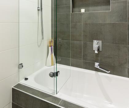 Bathroom-Experience-Gallery-Bigger 7